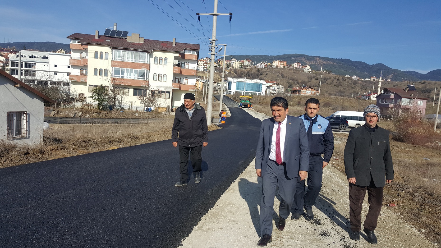 ASFALT �ALI�MALARINDA SONA GEL�ND�