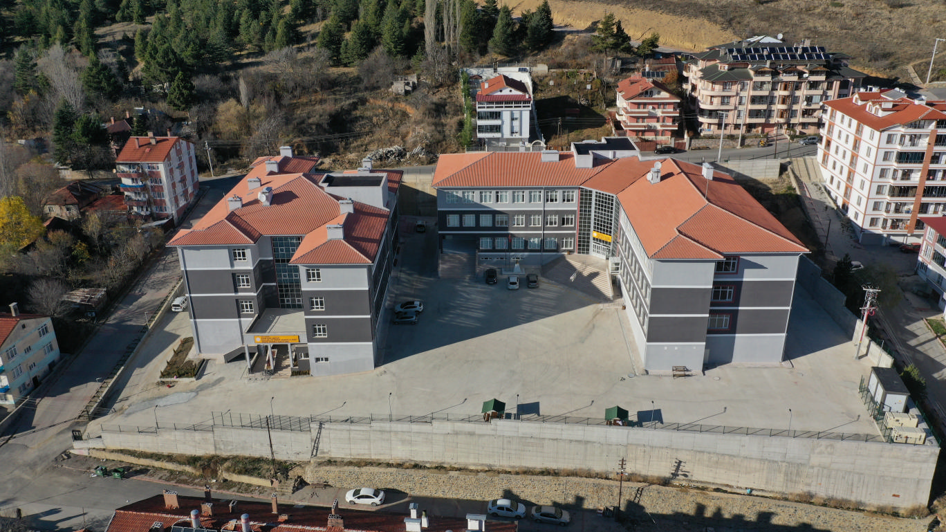 ESENTEPE AILIK MESLEK VE TEKNK ANADOLU LSES YEN BNASINA KAVUTU
