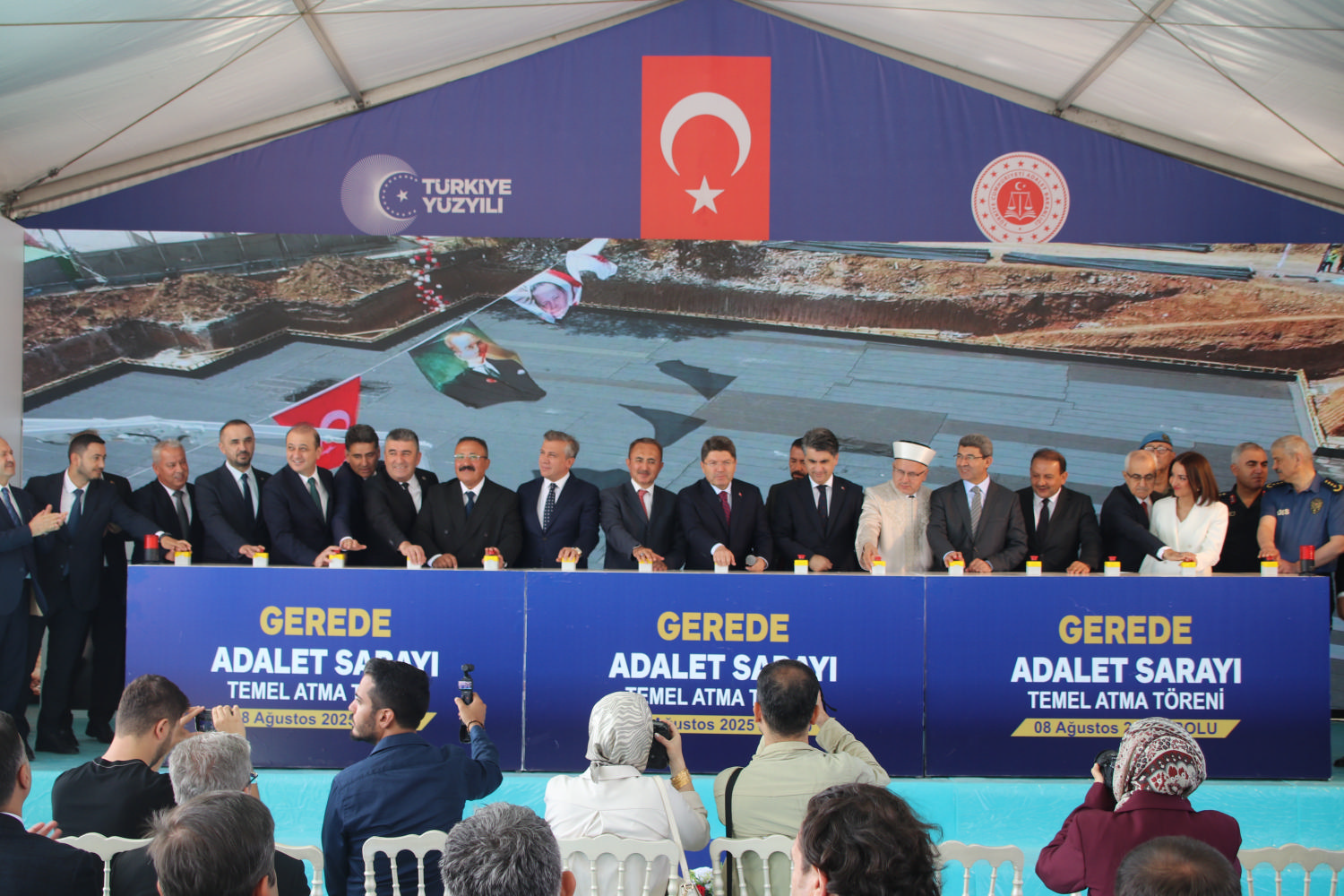 ADALET BAKANI YILMAZ TUNǴUN KATILIMI LE YEN ADALET SARAYININ TEMEL ATILDI