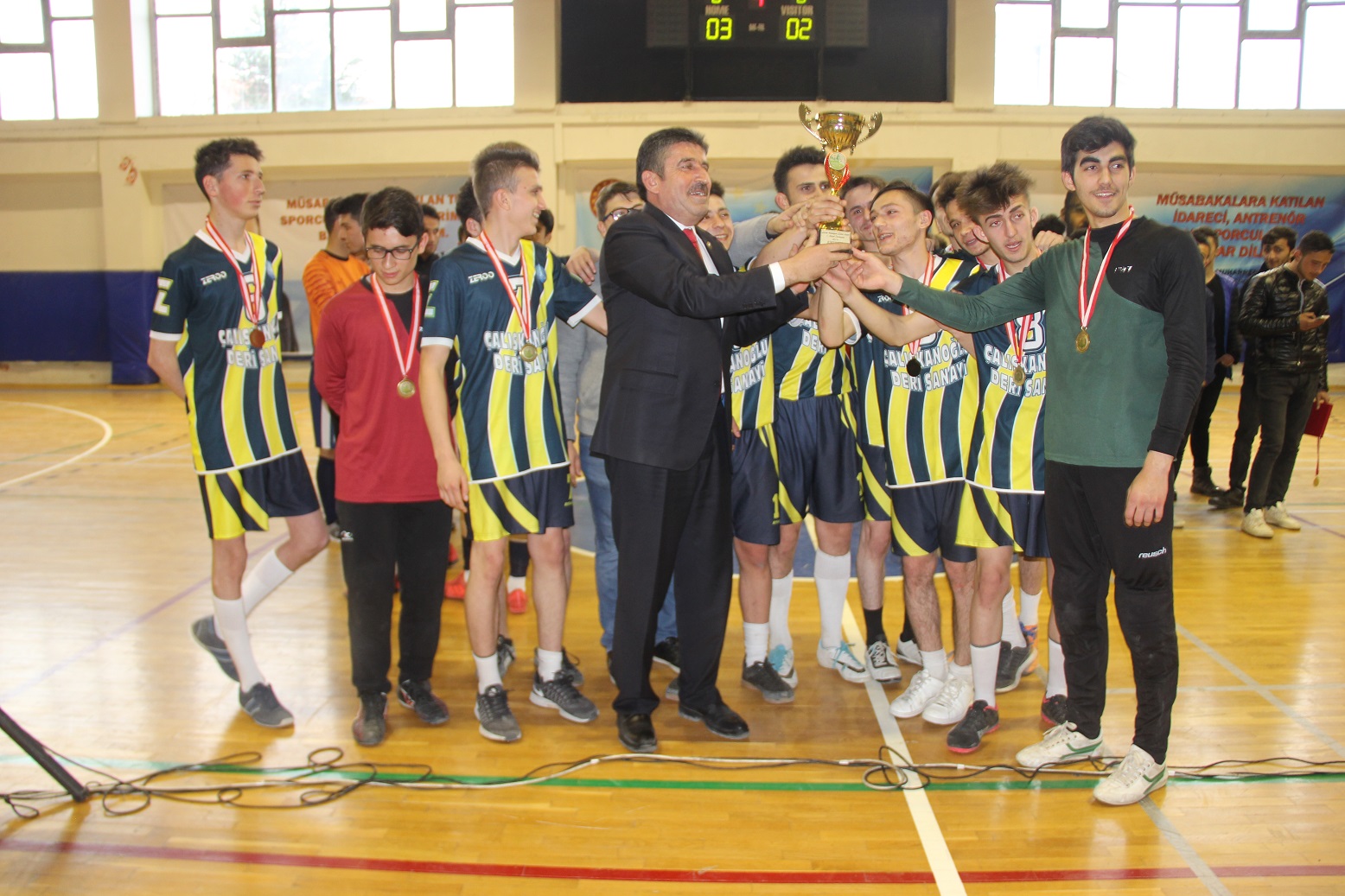 �LK �AMP�YON GEREDE ANADOLU L�SES�