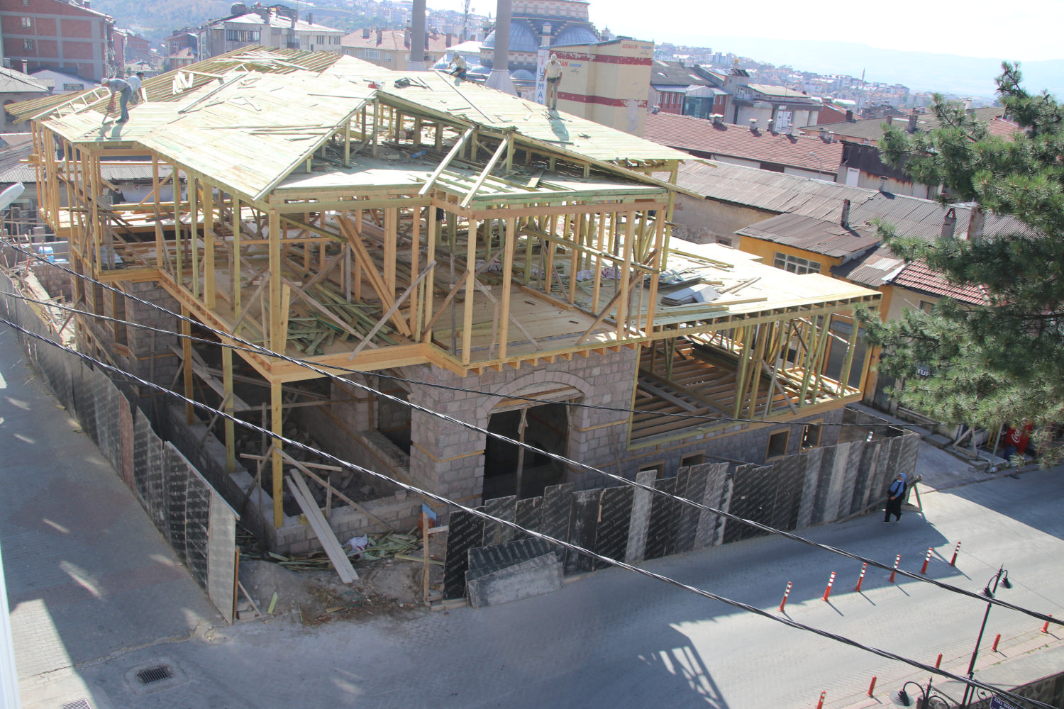 BAKAN ALLARIN PROJES YKSELYOR