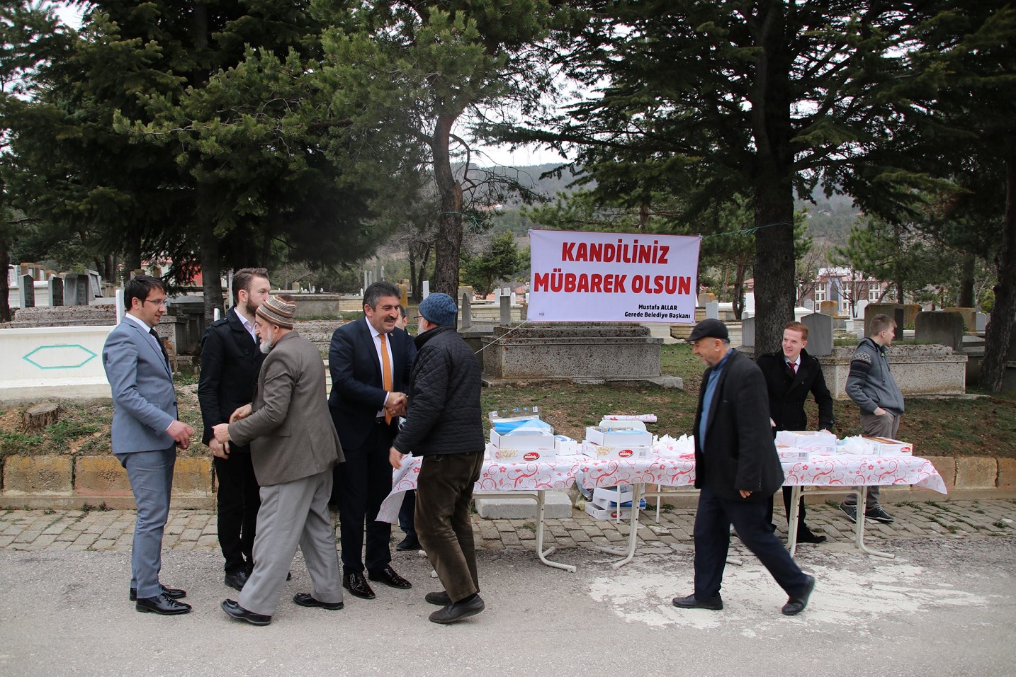 EHR MEZARLII ZYARETLERNE LOKUM KRAM EDLD